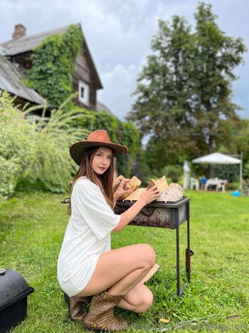 BellaAnge / itsmebellaangel nude photo #14