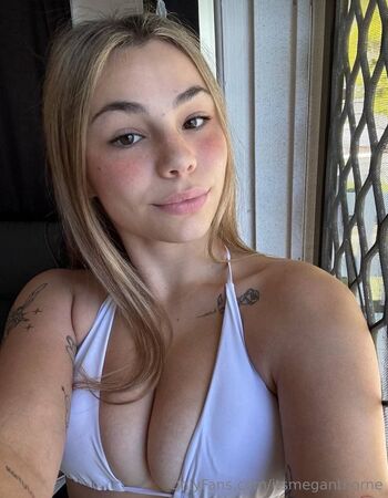 Megan / itsmeganthorne nude photo #6
