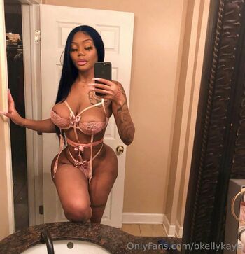 Litty Britt / itsnotohkaye nude photo #22