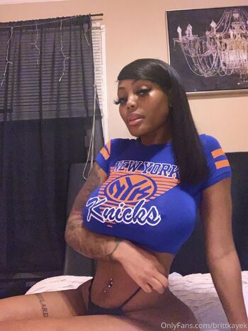 Litty Britt / itsnotohkaye nude photo #32