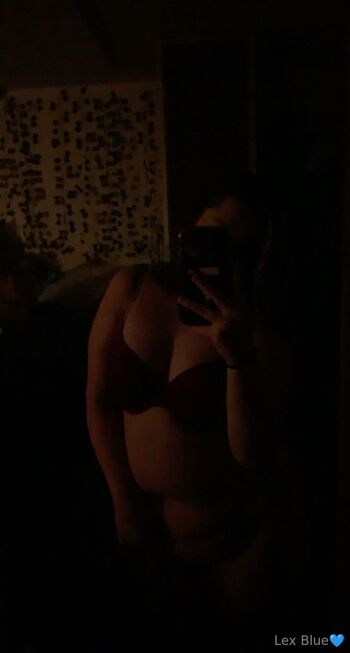 Alexi / itsonlyalexisss nude photo #26