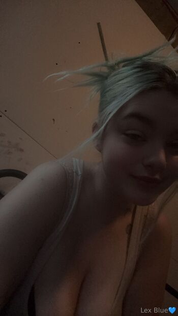 Alexi / itsonlyalexisss nude photo #29