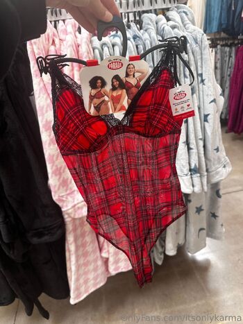 Karma-Kimberl / itsonlykarma nude photo #16