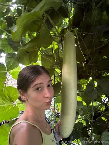 Karma-Kimberl / itsonlykarma nude photo #21