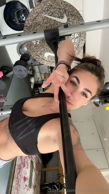 Raegan Baile / itsraeganbailey nude photo #20