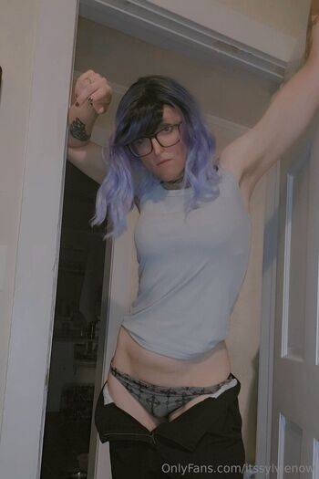 Sylvie Now / itssylvienow nude photo #18