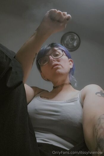 Sylvie Now / itssylvienow nude photo #20