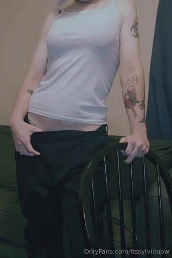 Sylvie Now / itssylvienow nude photo #24