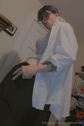 Sylvie Now / itssylvienow nude photo #28