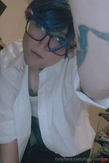 Sylvie Now / itssylvienow nude photo #29