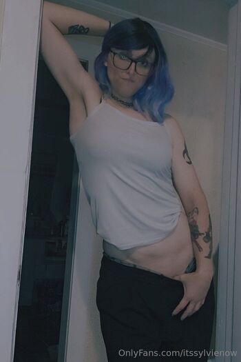 Sylvie Now / itssylvienow nude photo #31