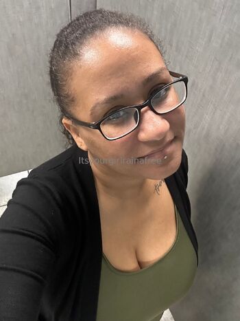 Rain / itsyourgirlrainafree nude photo #34