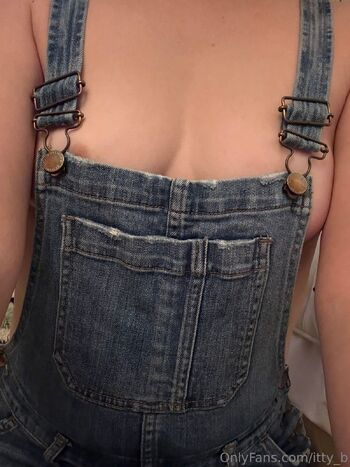 Itty Biddi / itty_b nude photo #13