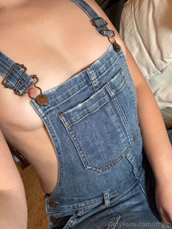 Itty Biddi / itty_b nude photo #14