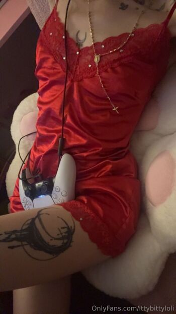 Ren( / ittybittyloli nude photo #1