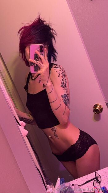 Ren( / ittybittyloli nude photo #22