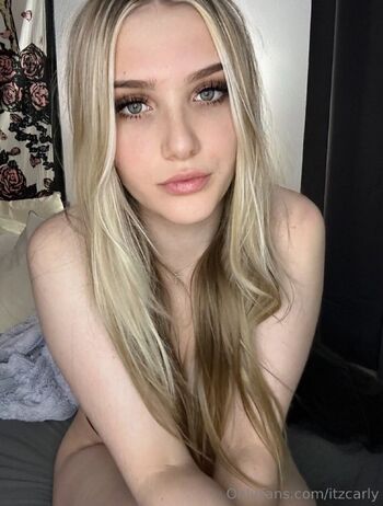 carly / itzcarly nude photo #31