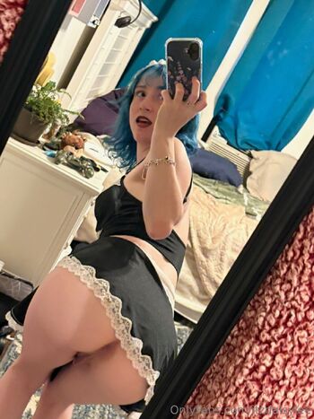 Daisy Le / itzdaisylee nude photo #7