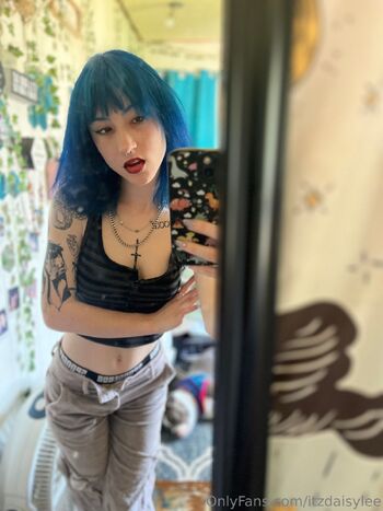 Daisy Le / itzdaisylee nude photo #12