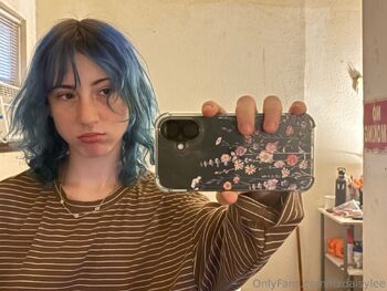 Daisy Le / itzdaisylee nude photo #28