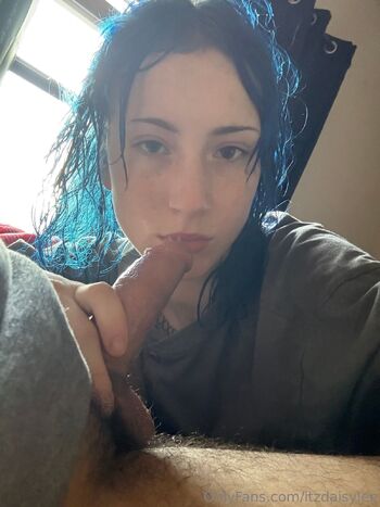 Daisy Le / itzdaisylee nude photo #31