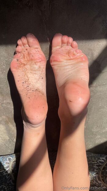 𝑮𝑶𝑫𝑫𝑬𝑺𝑺 𝑩𝑬𝑳𝑬𝑵 / itzlbelen / itzlbelen69 nude photo #1