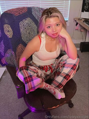 ASMR Queen Ivory / ivoryxxnight / ivoryxnight / ivorynight1 nude photo #10