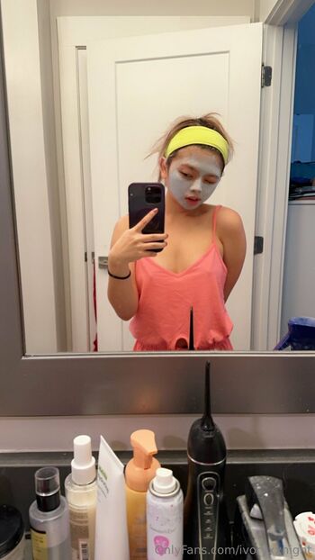 ASMR Queen Ivory / ivoryxxnight / ivoryxnight / ivorynight1 nude photo #16