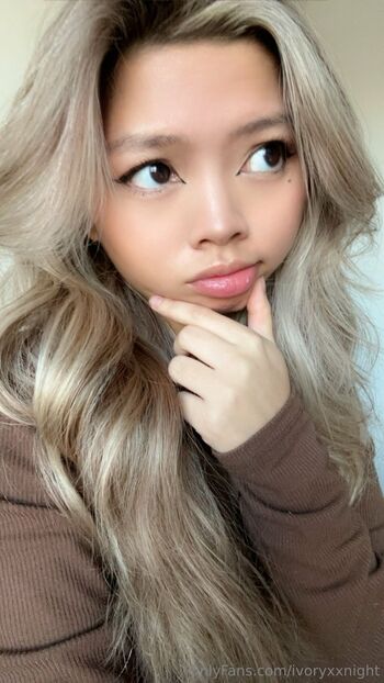 ASMR Queen Ivory / ivoryxxnight / ivoryxnight / ivorynight1 nude photo #17