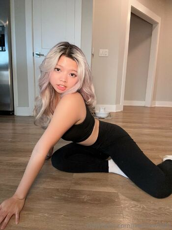 ASMR Queen Ivory / ivoryxxnight / ivoryxnight / ivorynight1 nude photo #21