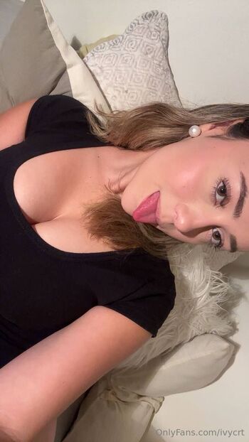 Ivy Carter / ivycrt nude photo #1