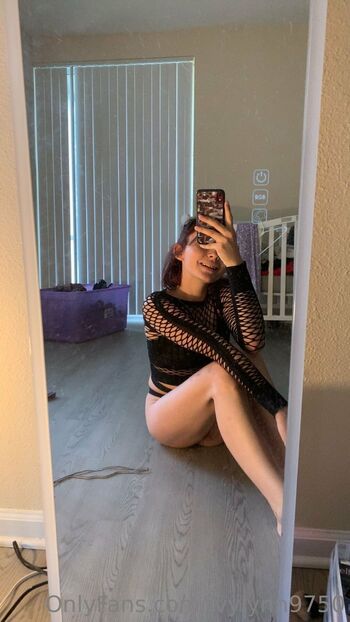 Ivy Lyn / ivylynn9750 nude photo #4