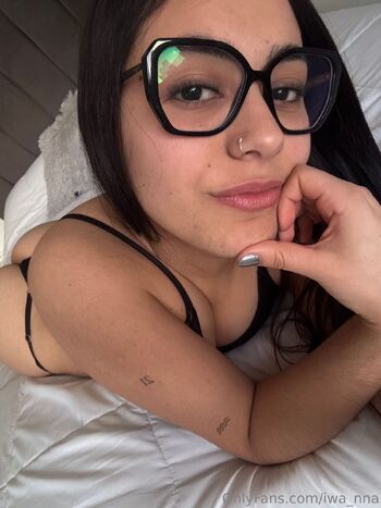 Iwa._.nn / iwa_nna nude photo #5