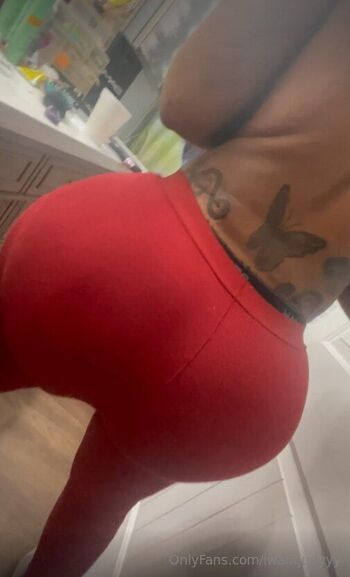 Fattest Ass On 0nlyfn / iwantjudyyy nude photo #4