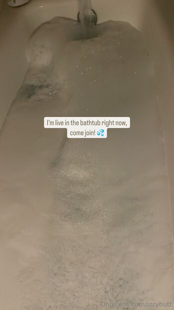 DizzyIzzyBut / izzybutt / dizzyizzybutt / izzybuttt / dizzzyizzzzy / izzy_butt nude photo #32