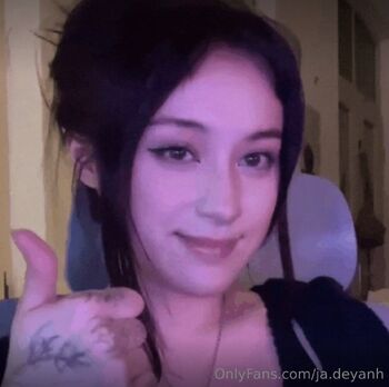 JadeyAn / ja.deyanh nude photo #19