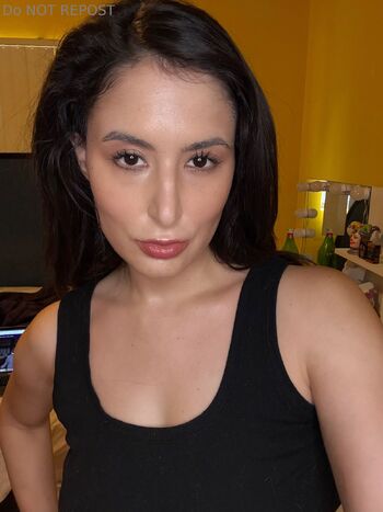 Jacly / jaclynisfunny / jaclynpassaro nude photo #2