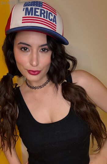 Jacly / jaclynisfunny / jaclynpassaro nude photo #16