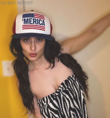 Jacly / jaclynisfunny / jaclynpassaro nude photo #17