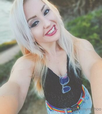 JADE WONT BEHAVE / jadewontbehave nude photo #2