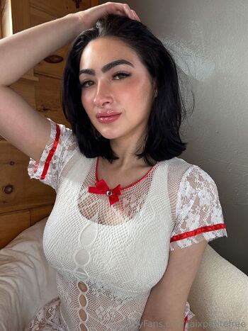Jaileen / jaixpetitefree nude photo #9