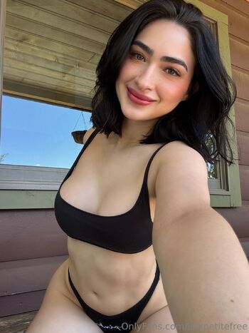 Jaileen / jaixpetitefree nude photo #31