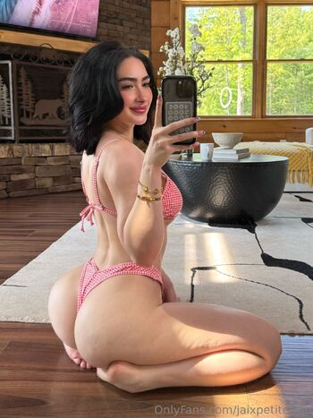 Jaileen / jaixpetitefree nude photo #33
