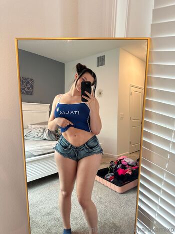 OnlyFans / jakarakamixo nude photo #2