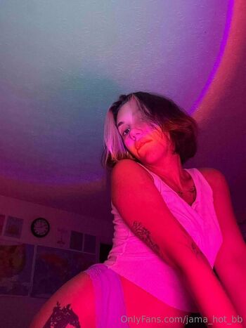 jama_hot_bb nude photo #10