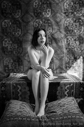 jama_hot_bb nude photo #30