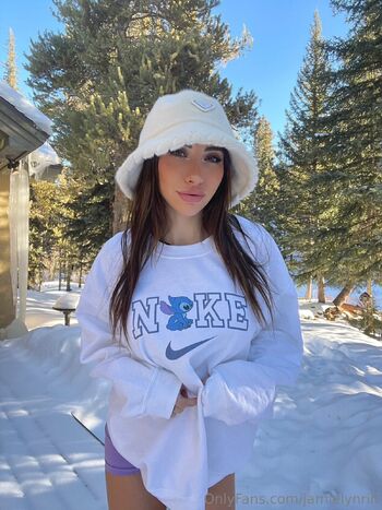 Jamie Lyn Ri / jamielynrin nude photo #7