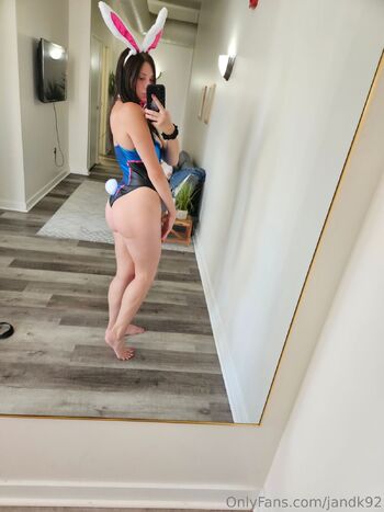 Kristen / jandk92 nude photo #6