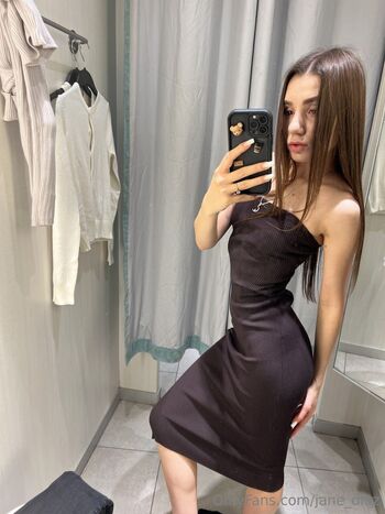 OnlyFans / jane_diaz nude photo #2