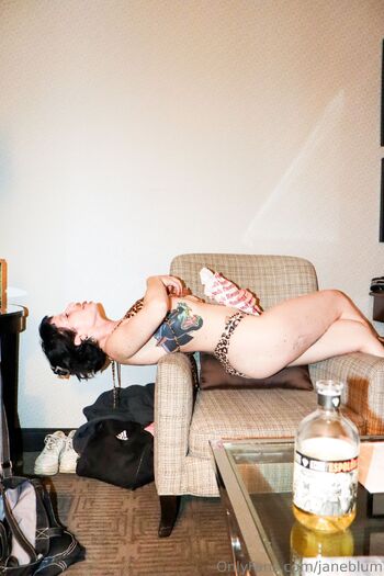 Jan / janeblum nude photo #2